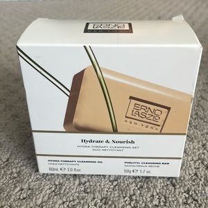 Erno Laszlo travel cleansing set